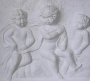 "align":"center" freski